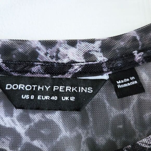 Dorothy Perkins Animal Print Short Sleeve Mesh Top, Size US 8 - Picture 3 of 5